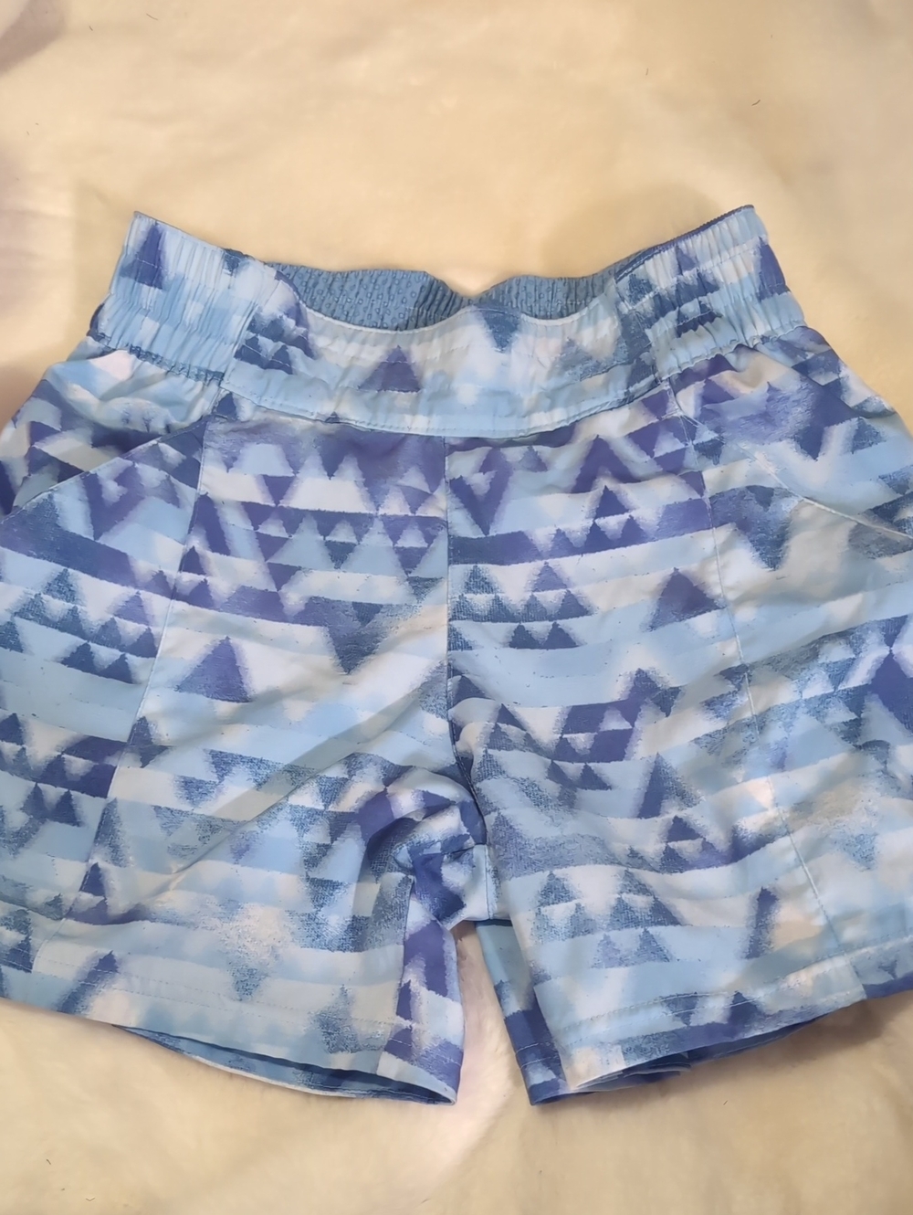 Columbia Light Blue Triangular Print Athletic Shorts